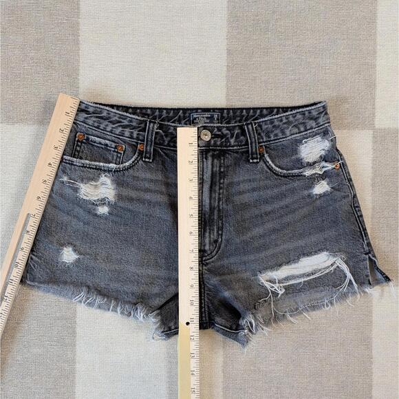 Abercrombie & Fitch Annie High Rise Denim Shorts - Picture 4 of 5